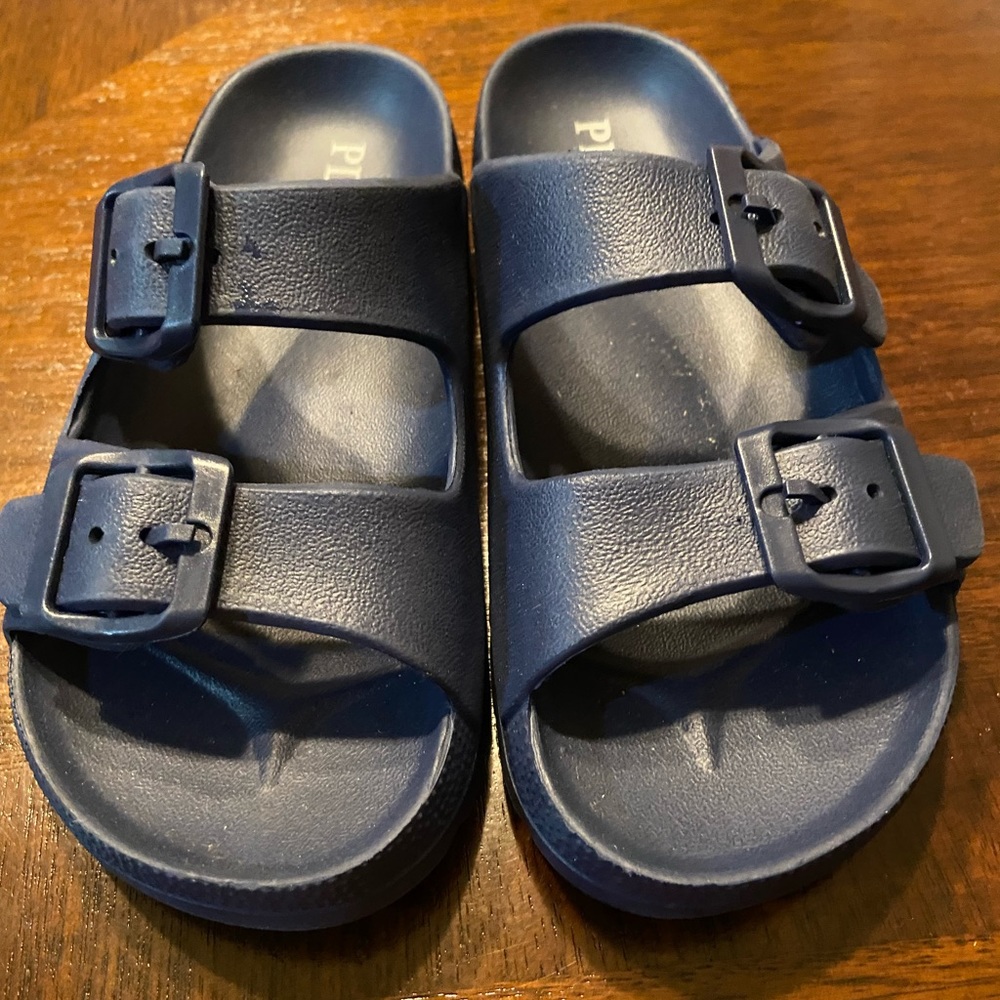 Children’s Place child sandals